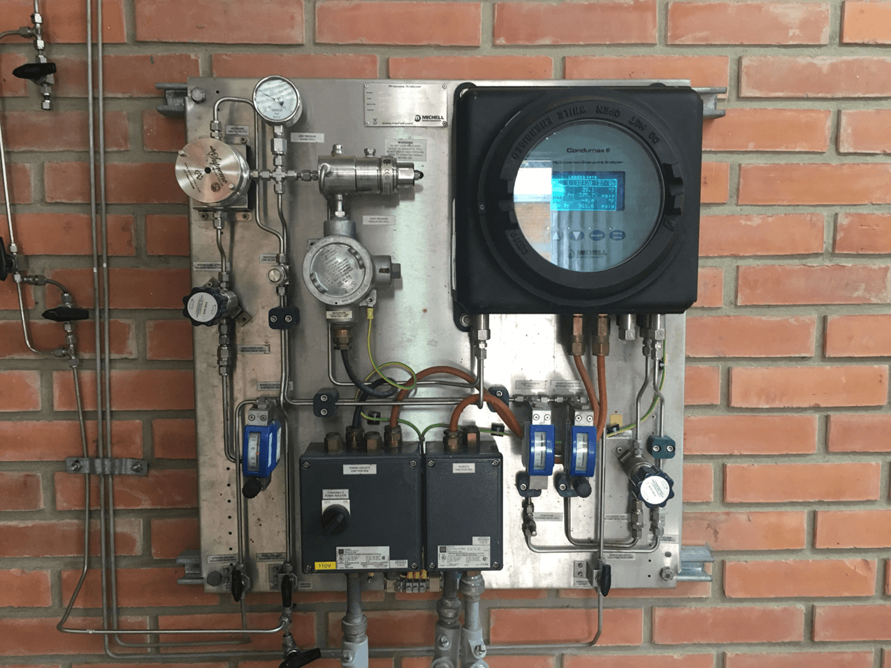 Hydrocarbon Dew Point and Humidity Analysis at the Gibraltar Gas Plant
